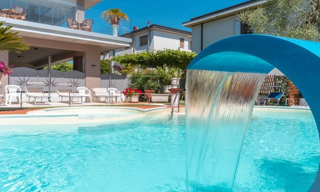 Hotel Benaco location