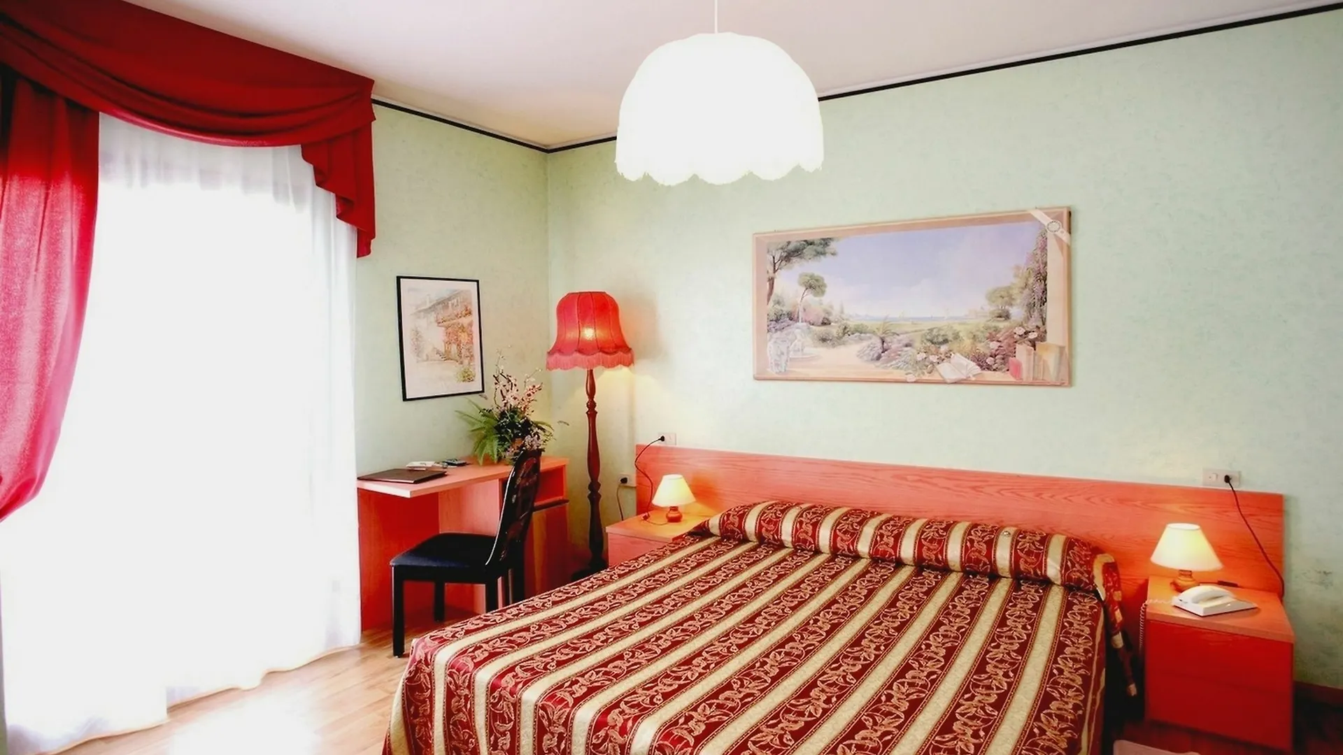 Hotel Benaco Sirmione 3*,